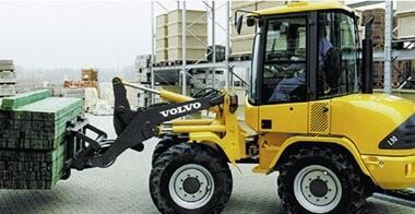 volvo l30